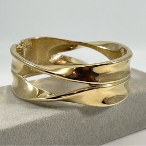 RLM Robert Lee Morris Soho Gold Tone Hinged Clamper Bangle Bracelet Statement